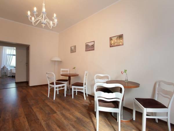 Lew Hostel Inowrocław Extérieur photo